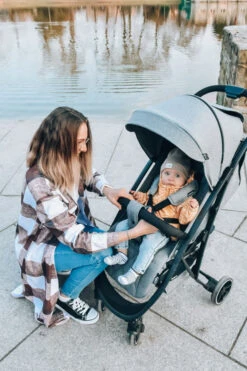 4Baby Smart 2.0 Grey Wandelwagen Incl. Beenkap 26 4Baby Smart 2.0 Grey Wandelwagen Incl. Beenkap -Kinderwagen Winkel 4baby smart 2.0 grey wandelwagen incl. beenkap 11