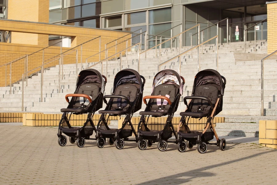 Momi Estelle Black Wandelwagen WOSP00003 12 Momi Estelle Black Wandelwagen WOSP00003 - Afbeelding 10