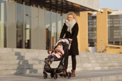 Momi Estelle Pink Wandelwagen WOSP00004 -Kinderwagen Winkel Momi Estelle Pink Wandelwagen WOSP00004 10