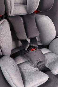 Ding Cruz Dark Grey 360° Isofix Autostoel 0-36kg DI-101920 27 Ding Cruz Dark Grey 360° Isofix Autostoel 0-36kg DI-101920 -Kinderwagen Winkel di 101920 ding cruz dark grey safety belt
