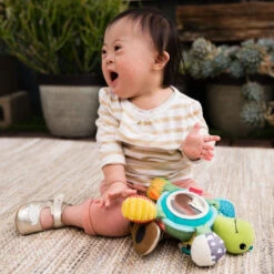 Infantino Go Gaga Mirror Pal Turtle Spiegel BK-216003 11 Infantino Go Gaga Mirror Pal Turtle Spiegel BK-216003 -Kinderwagen Winkel infantino go gaga mirror pal turtle spiegel bk 216003 3