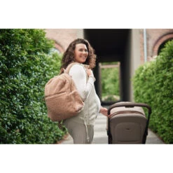 Jollein Boucle Biscuit Rugzak Luiertas 027-818-66067 28 Jollein Boucle Biscuit Rugzak Luiertas 027-818-66067 -Kinderwagen Winkel jollein boucle biscuit rugzak luiertas 027 818 66067 .11