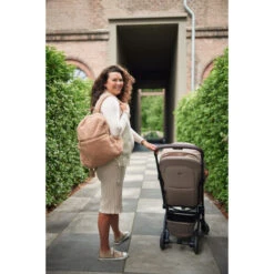 Jollein Boucle Biscuit Rugzak Luiertas 027-818-66067 29 Jollein Boucle Biscuit Rugzak Luiertas 027-818-66067 -Kinderwagen Winkel jollein boucle biscuit rugzak luiertas 027 818 66067 .12