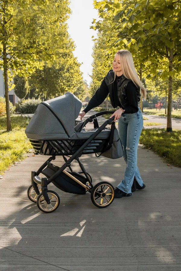 Kunert Ivento Premium Gold Deep Black 2-in-1 Kinderwagen IVE-12-GOLD 20 Kunert Ivento Premium Gold Deep Black 2-in-1 Kinderwagen IVE-12-GOLD - Afbeelding 18