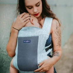 Zaffiro City Air Graphite Leaves Ergonomische Draagzak 7381 17 Zaffiro City Air Graphite Leaves Ergonomische Draagzak 7381 -Kinderwagen Winkel zaffiro city air beige leaves draagzak 7398 8 1